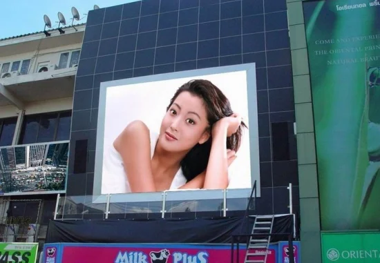 P2.5/P3/P4/P5/P6/P8/P10 Super High Bright LED Outdoor Display Sign Electronic Billboard Waterproof Advertising Screen